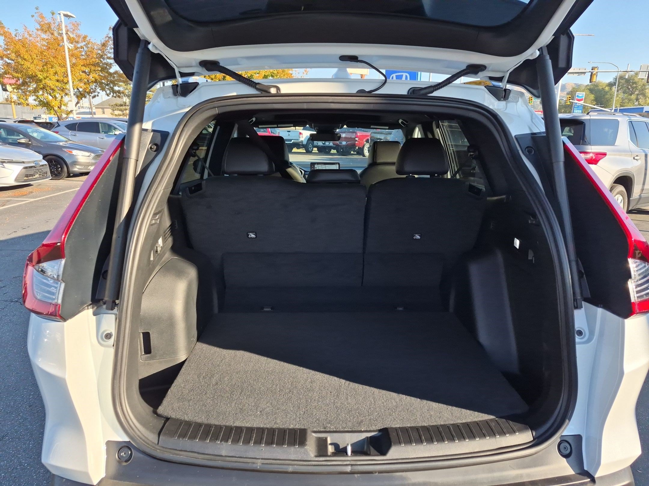 Used 2024 Honda CR-V Sport Touring image 32