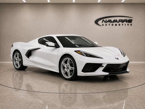 Used 2025 Chevrolet Corvette Stingray Preferred Cpe w/ Battery Protection Package RWD image 11