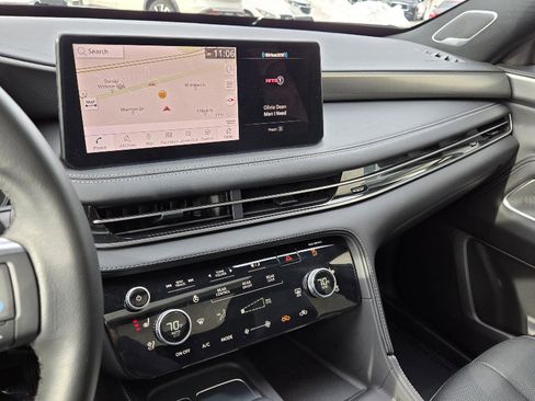 Certified 2025 INFINITI QX60 Luxe w/ Black Edition image 31