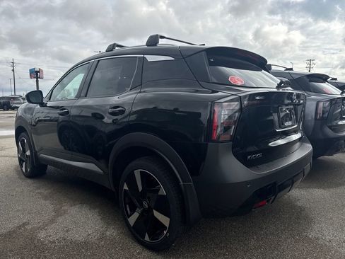 New 2026 Nissan Kicks SR image 12