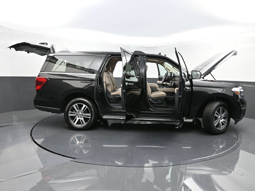 Used 2023 Ford Expedition Max Limited AWD/4WD image 36