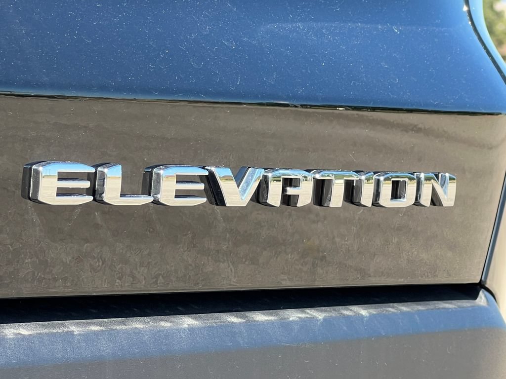 New 2027 GMC Terrain Elevation w/ Elevation Premium Package AWD/4WD image 2