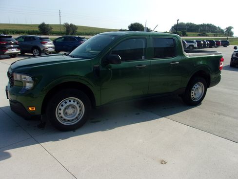 Used 2025 Ford Maverick XL AWD/4WD image 6