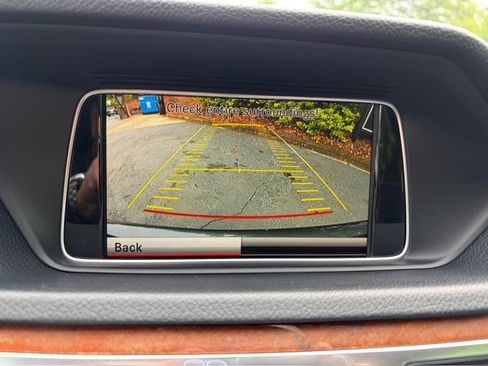 Used 2014 Mercedes-Benz E 350 Sedan image 23