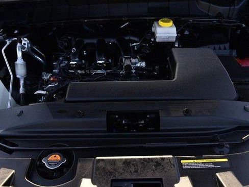 Certified 2025 Nissan Pathfinder SL w/ SL Premium Package AWD/4WD image 32