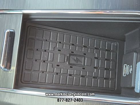 New 2026 Lincoln Aviator Reserve w/ Luxury Package RWD image 18
