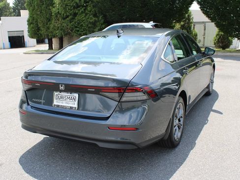 Used 2023 Honda Accord EX image 9