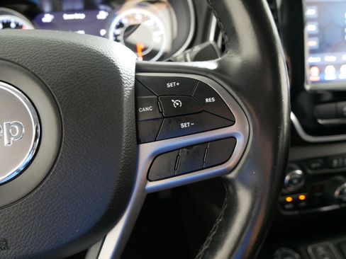 Used 2020 Jeep Cherokee Limited AWD/4WD image 28