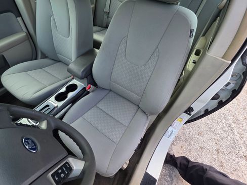 Used 2012 Ford Fusion SE FWD image 11