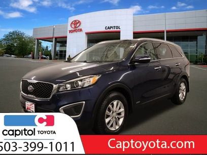 Used 2017 Kia Sorento LX w/ LX Convenience Package