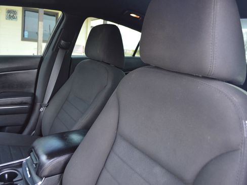 Used 2012 Dodge Charger SE w/ Sport Appearance Group image 16