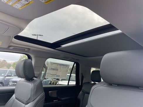 New 2026 Ford Expedition Max Active RWD image 12
