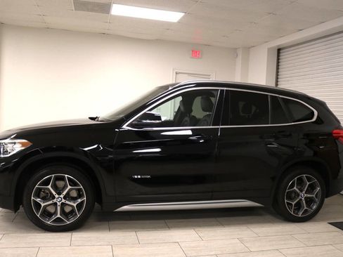 Used 2018 BMW X1 xDrive28i w/ Convenience Package image 9