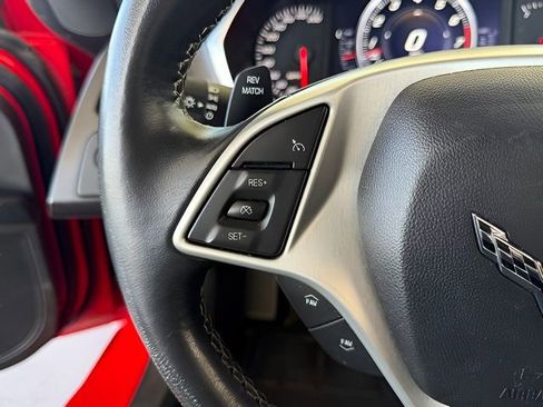 Used 2015 Chevrolet Corvette Stingray Convertible image 28