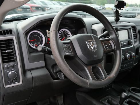 Used 2018 RAM 2500 Tradesman w/ Chrome Appearance Group AWD/4WD image 12