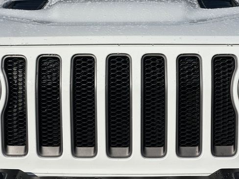 Used 2022 Jeep Wrangler Unlimited Rubicon w/ Cold Weather Group image 48