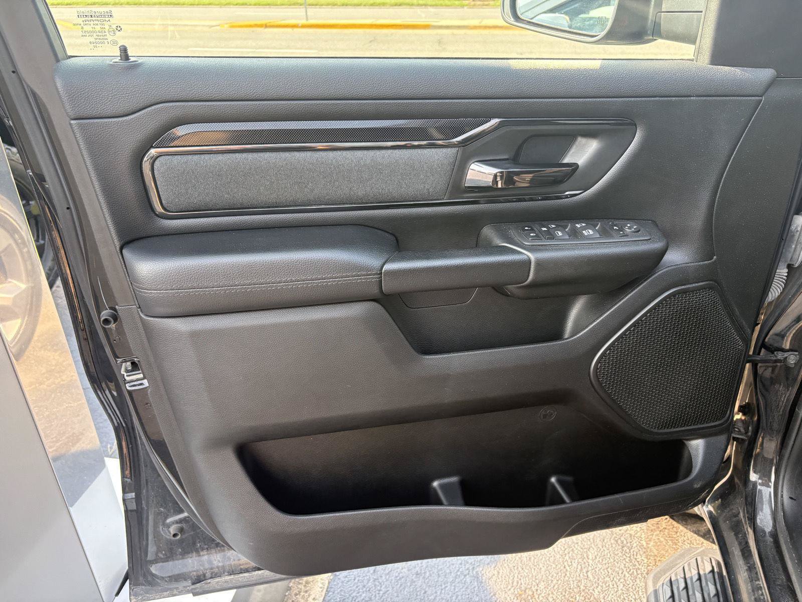 Used 2022 RAM 1500 Big Horn w/ Built-to-serve Edition AWD/4WD image 3