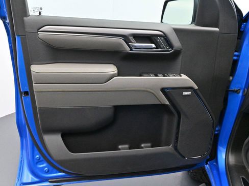 Used 2025 Chevrolet Silverado 1500 ZR2 w/ Technology Package image 10