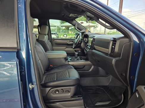 Certified 2024 Chevrolet Silverado 1500 ZR2 AWD/4WD image 24