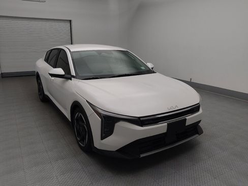 Used 2025 Kia K4 EX FWD image 14