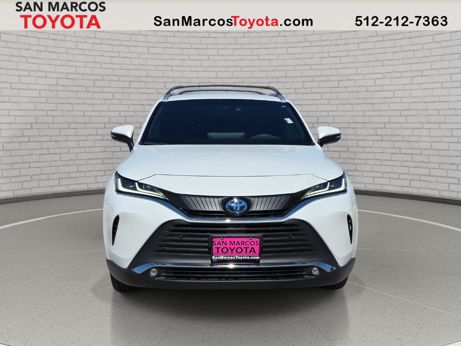 Used 2023 Toyota Venza XLE AWD/4WD image 2