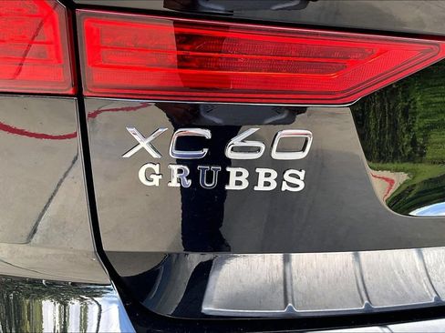 Used 2023 Volvo XC60 B6 Ultimate w/ Protection Package Premier AWD/4WD image 43