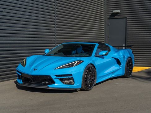 Used 2021 Chevrolet Corvette Stingray Premium Cpe w/ Z51 Performance Package image 1