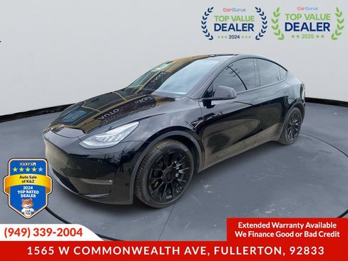 Used 2022 Tesla Model Y Long Range AWD/4WD image 1
