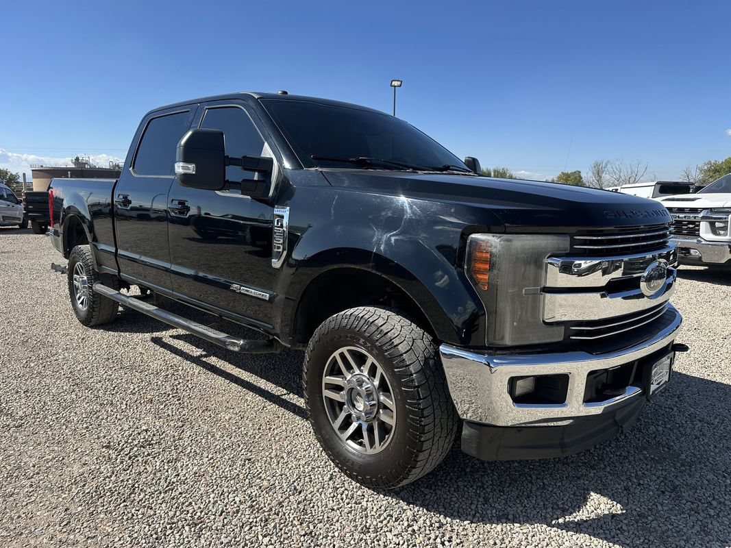 Used 2018 Ford F250 Lariat w/ Lariat Value Package AWD/4WD image 1