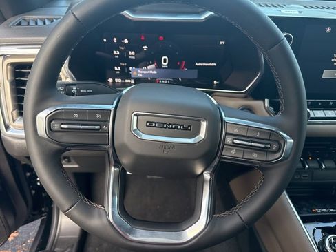 New 2026 GMC Canyon Denali w/ LPO, Denali Black Edition image 15