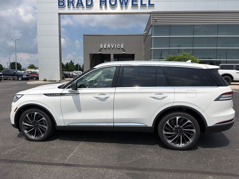 Used 2020 Lincoln Aviator Reserve w/ Equipment Group 202A AWD/4WD image 9