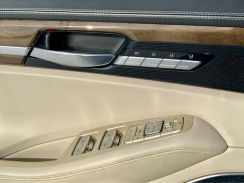 Used 2017 Genesis G90 3.3T Premium image 50