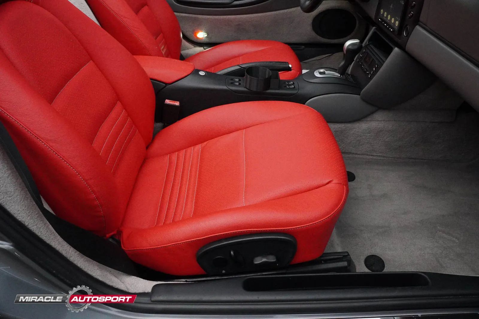 Used 2001 Porsche Boxster RWD image 26