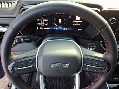 Used 2025 Chevrolet Colorado Z71 w/ Z71 Convenience Package 2 image 24