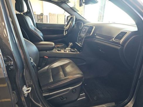 Used 2018 Jeep Grand Cherokee Trailhawk w/ Trailhawk Luxury Group AWD/4WD image 9