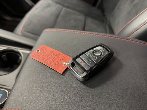 Used 2025 Ford Explorer ST image 15