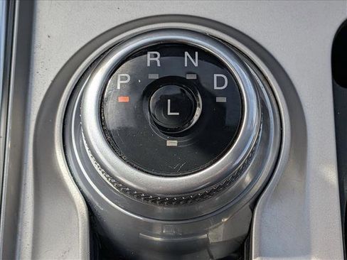 Used 2021 Ford Explorer XLT w/ Equipment Group 202A image 12