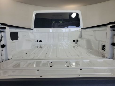 New 2026 Jeep Gladiator Mojave w/ Technology Group image 22