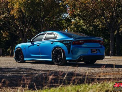 Used 2015 Dodge Charger SRT Hellcat image 50