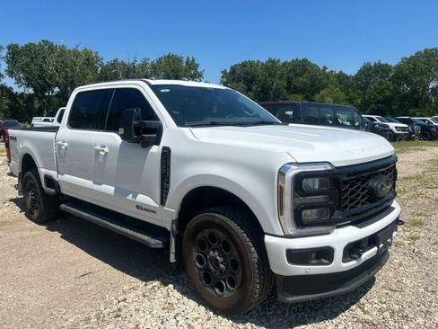 Used 2025 Ford F250 Lariat w/ Lariat Ultimate Package AWD/4WD image 9