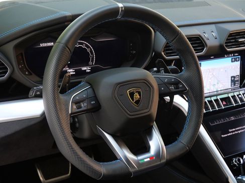 Used 2024 Lamborghini Urus S AWD/4WD image 15