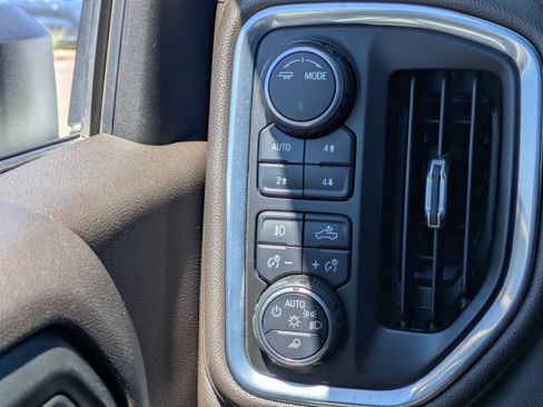 Used 2021 Chevrolet Silverado 3500 LTZ image 27