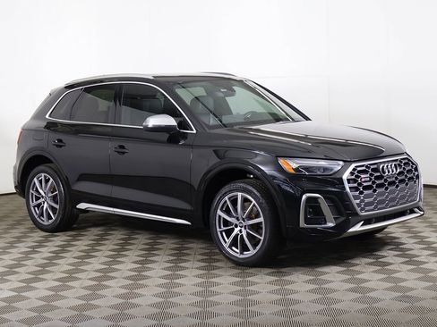 Used 2023 Audi SQ5 Premium Plus w/ Premium Plus Package AWD/4WD image 2