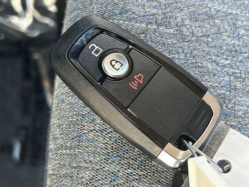 Used 2025 Ford Maverick XLT w/ Equipment Group 302A image 33