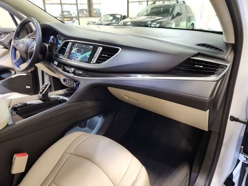 Used 2019 Buick Enclave Premium w/ Experience Buick Package image 37