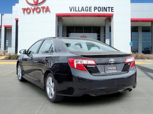 Used 2014 Toyota Camry SE image 5