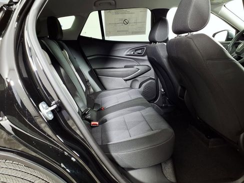 New 2026 Chevrolet Trax LS image 12