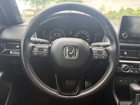 Used 2024 Honda Civic Sport image 17
