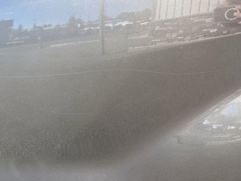 Used 2022 Toyota Sienna XLE image 5