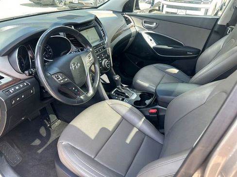 Used 2017 Hyundai Santa Fe Sport w/ 2.0T Ultimate Tech Package 05 AWD/4WD image 14